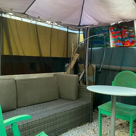 Apartment With Barbecue 1 Km Beach Athènes Extérieur photo